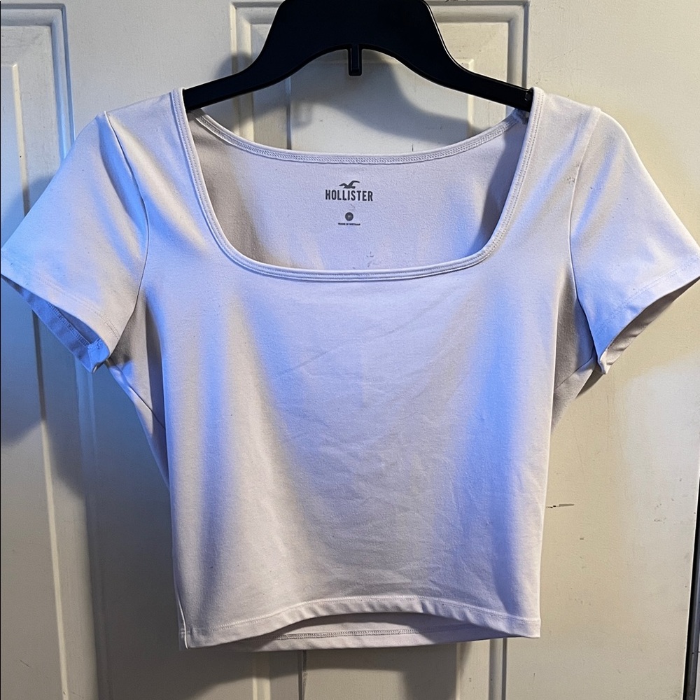Hollister Women’s Slim Fit Crop Top